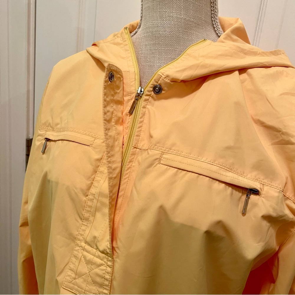 NEW ZENERGY BY CHICO’S WINDBREAKER - Picture 12 of 16